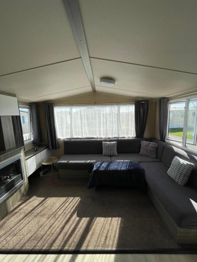 Delightful 6 Berth Holiday Home With Decking Area Chichester Esterno foto
